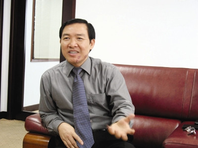 Ông Dương Chí Dũng bỏ trốn kéo theo gần chục người vướng vòng lao lý. Ảnh: Đức Nam. Ông Dương Chí Dũng bỏ trốn kéo theo gần chục người vướng vòng lao lý. Ảnh: Đức Nam.