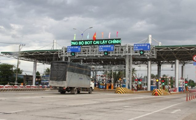Chị thị yêu cầu lập tức có các biện pháp xử lý nghiêm đối với những đối tượng hành vi kích động, gây rối, cố tình phá hoại tại các trạm BOT (ảnh nguồn chinhphu.vn). Chị thị yêu cầu lập tức có các biện pháp xử lý nghiêm đối với những đối tượng hành vi kích động, gây rối, cố tình phá hoại tại các trạm BOT (ảnh nguồn chinhphu.vn).