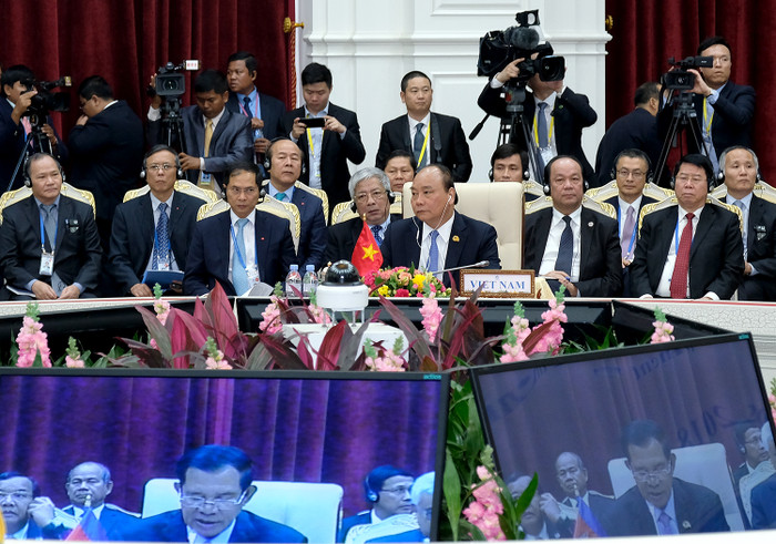 Thủ tướng Nguyễn Xuân Phúc dự Hội nghị Cấp cao Mekong-Lan Thương. Ảnh: VGP/Quang Hiếu Thủ tướng Nguyễn Xuân Phúc dự Hội nghị Cấp cao Mekong-Lan Thương. Ảnh: VGP/Quang Hiếu