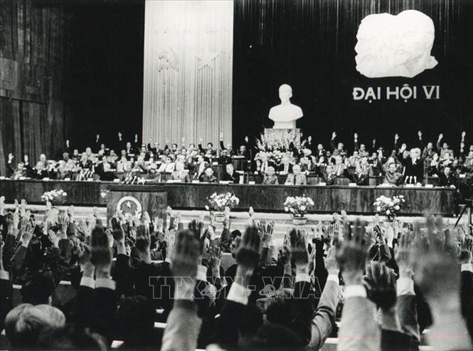 Đại hội Đảng lần thứ VI mở đầu công cuộc đổi mới, khơi dậy và phát huy sức mạnh, tiềm năng để đưa đất nước tiến lên. Ảnh: TTXVN Đại hội Đảng lần thứ VI mở đầu công cuộc đổi mới, khơi dậy và phát huy sức mạnh, tiềm năng để đưa đất nước tiến lên. Ảnh: TTXVN