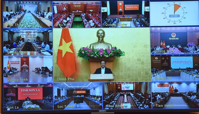 Dự họp tại đầu cầu 63 tỉnh, thành phố trực thuộc Trung ương có bí thư tỉnh ủy, thành ủy, chủ tịch Ủy ban nhân dân các tỉnh, thành phố - Ảnh: VGP/Trần Hải