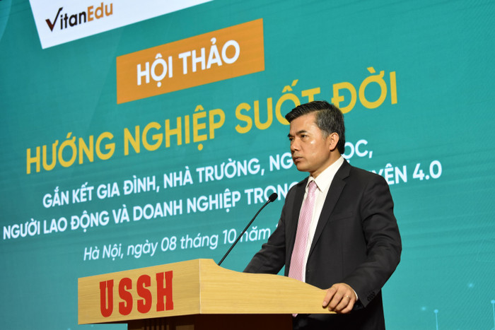 Ông Bùi Văn Linh, Giám đốc Trung tâm Hỗ trợ đào tạo và Cung ứng nhân lực phát biểu tại hội thảo. Ảnh: Trần Lý Ông Bùi Văn Linh, Giám đốc Trung tâm Hỗ trợ đào tạo và Cung ứng nhân lực phát biểu tại hội thảo. Ảnh: Trần Lý