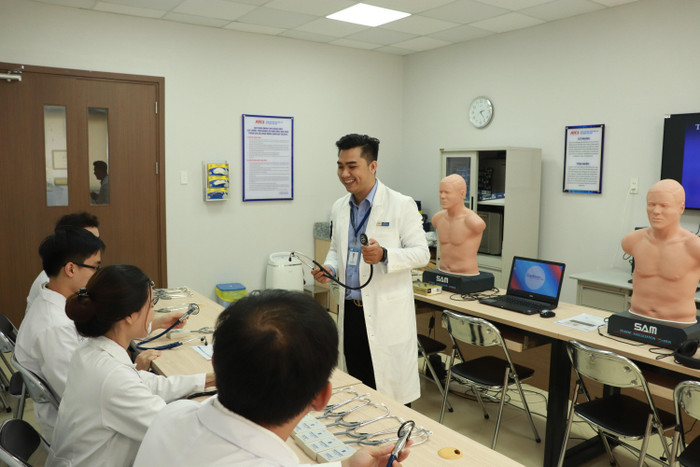 Tiến sĩ Huỳnh Thị Vũ Quỳnh – Trưởng đơn vị đảm bảo chất lượng giáo dục khoa Y tại Đại học Y Dược thành phố Hồ Chí Minh cho rằng, muốn đạt được chuẩn AUN-QA cần phải có một sự chuẩn bị nhất định, mà quan trọng nhất là hệ thống đảm bảo chất lượng bên trong (ảnh: NTCC)