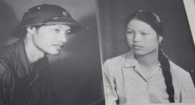 Vợ chồng ông Sanh thời trẻ. Vợ chồng ông Sanh thời trẻ.