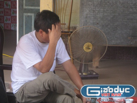 Ông Trần Văn Thịnh, bố đẻ Lâm đau lòng khi bà con hàng xóm dị nghị. Ông Trần Văn Thịnh, bố đẻ Lâm đau lòng khi bà con hàng xóm dị nghị.