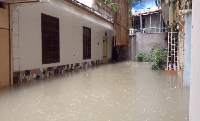 Tình trạng ngập lụt tại đây đã diễn ra từ nhiều năm nay nhưng lại không được chính quyền sở tại xử lý. Ảnh do người dân cung cấp. Tình trạng ngập lụt tại đây đã diễn ra từ nhiều năm nay nhưng lại không được chính quyền sở tại xử lý. Ảnh do người dân cung cấp.