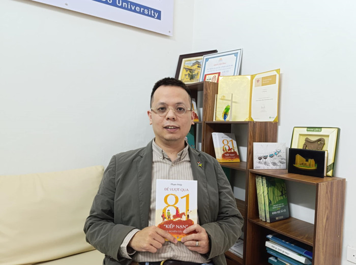 Tiến sĩ Phạm Hiệp viết cuốn sách “chữa lành” đầu tiên dành cho nghiên cứu sinh TS.Phạm Hiệp.jpg
