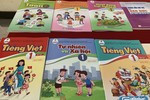 Năm 2019, Bộ Giáo dục và Đào tạo tổ chức 2 lần thẩm định sách giáo khoa lớp 1, lần 1 vào tháng 5 và lần 2 vào tháng 10. (Ảnh minh họa: Thùy Linh) Năm 2019, Bộ Giáo dục và Đào tạo tổ chức 2 lần thẩm định sách giáo khoa lớp 1, lần 1 vào tháng 5 và lần 2 vào tháng 10. (Ảnh minh họa: Thùy Linh)