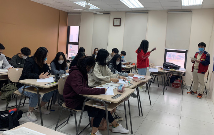Tính đến 15h00 ngày 7/2 đã có 28 tỉnh/thành phố báo cáo Bộ Giáo dục và Đào tạo về việc kéo dài thời gian nghỉ học của học sinh thêm một tuần (đến 16/2) (ảnh minh họa: Thùy Linh) Tính đến 15h00 ngày 7/2 đã có 28 tỉnh/thành phố báo cáo Bộ Giáo dục và Đào tạo về việc kéo dài thời gian nghỉ học của học sinh thêm một tuần (đến 16/2) (ảnh minh họa: Thùy Linh)