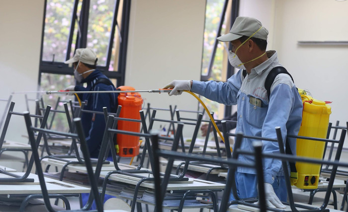 Ngày 7 và 8/2, các trường học, đơn vị thuộc Sở Giáo dục và Đào tạo Hà Nội sẽ tiến hành triển khai khử khuẩn lần 2 để phòng, chống virus Corona. (Ảnh: trường Marie Curie, Hà Nội) Ngày 7 và 8/2, các trường học, đơn vị thuộc Sở Giáo dục và Đào tạo Hà Nội sẽ tiến hành triển khai khử khuẩn lần 2 để phòng, chống virus Corona. (Ảnh: trường Marie Curie, Hà Nội)