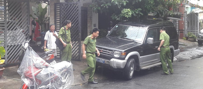 Công an đã khám xét nơi ở của ông Phan Ngọc Thạch - nguyên Tổng Giám đốc Công ty Cổ phần Du lịch Đà Nẵng. Ảnh: AN