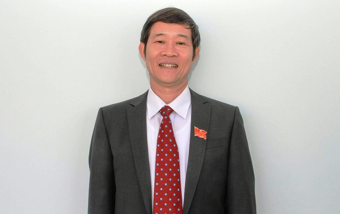 Ông Nguyễn Văn Lúa xin nghỉ hưu sớm để công tác cán bộ trước đại hội được thuận lợi. Ảnh: CN Ông Nguyễn Văn Lúa xin nghỉ hưu sớm để công tác cán bộ trước đại hội được thuận lợi. Ảnh: CN