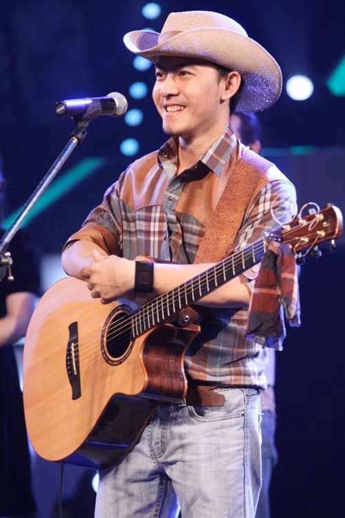 Thầy giáo Võ Trọng Phúc nói: "Điểm yếu thì tôi nhiều chứ. Đầu tiên là chiều cao, đi diễn những chương trình có hoa hậu là mệt lắm. Tính cách nóng nảy đôi lúc cũng ảnh hưởng đến công việc. Không thích nổi tiếng cũng phần nào là một điểm yếu". (Theo Infonet)