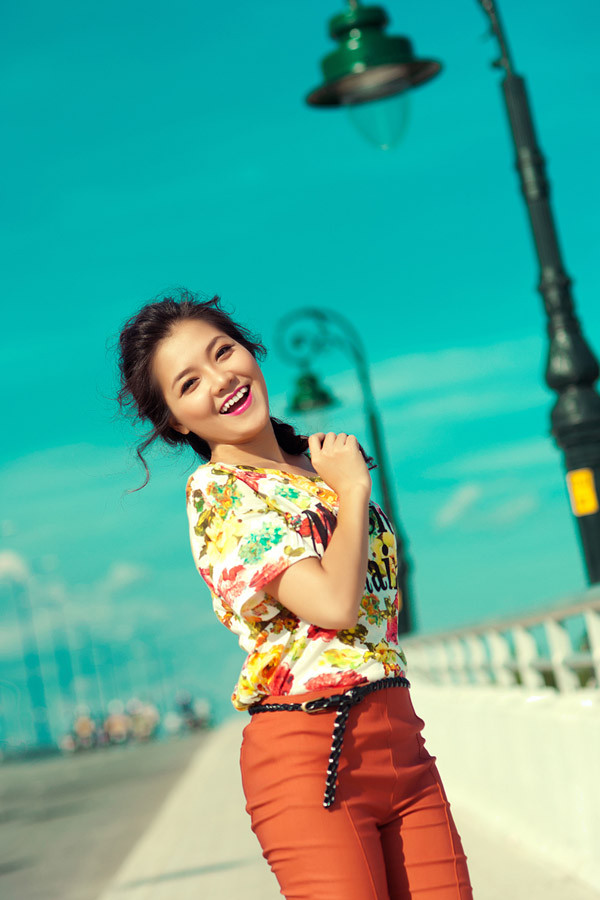 Thanh Ngọc tươi trẻ trong bộ ảnh mới với ý tưởng Phố biển. Thanh Ngọc tươi trẻ trong bộ ảnh mới với ý tưởng Phố biển.