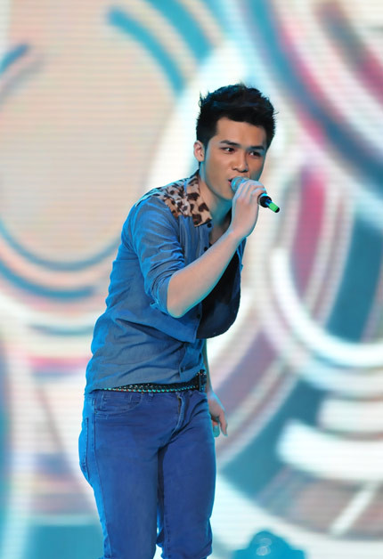 Hotboy của Sao mai điểm hẹn 2012 cho biết không phải anh không hài lòng về chương trình hay ekip thực hiện, mà đơn giản chỉ muốn dừng chân để nhìn lại mình. (Theo VTC)