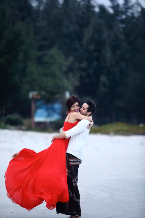 Tháng 9 này, Mai Khôi sẽ theo Ben (tên người yêu cô) về Úc để gặp mặt gia đình Ben. (Theo 24h)