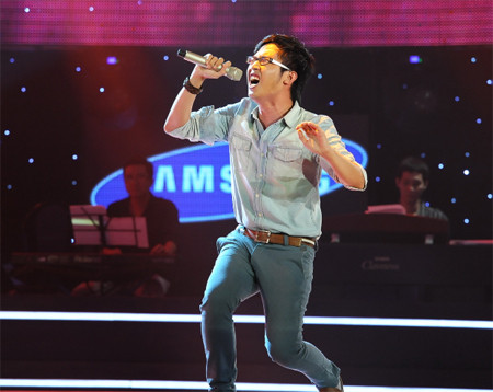 Bị coi là thảm họa của The Voice nhưng Minh Mẫn khẳng định: "Tôi thấy mình hát không hay nhưng không đến nỗi quá dở. Nếu phần thi hôm nọ tôi không xử lý theo kiểu country hơi pha blue thì bài hát sẽ rất bình thường. Đúng là hơi khó nghe vì một phần là do tôi làm chưa tới. Tôi không đủ lực để gằn nhiều như đúng chất của dòng nhạc này".