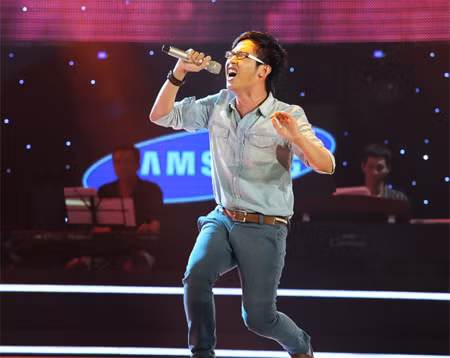 Bị coi là thảm họa của The Voice nhưng Minh Mẫn khẳng định: "Tôi thấy mình hát không hay nhưng không đến nỗi quá dở. Nếu phần thi hôm nọ tôi không xử lý theo kiểu country hơi pha blue thì bài hát sẽ rất bình thường. Đúng là hơi khó nghe vì một phần là do tôi làm chưa tới. Tôi không đủ lực để gằn nhiều như đúng chất của dòng nhạc này".