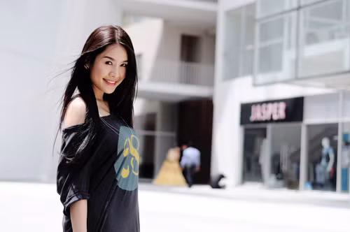 Sau ba tháng im lặng về scandal đánh người cùng Hồng Quế, Quế Vân đã lên tiếng và khẳng định đây là lần đầu tiên và cũng là lần cuối cùng trả lời về vấn đề này.