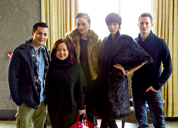 Trong tuần này Hoàng Thùy và Tuyết Lan sẽ tham gia các cuộc casting người mẫu, vốn thu hút hàng nghìn người mẫu trên khắp thế giới tham gia. (Theo Ngôi sao)