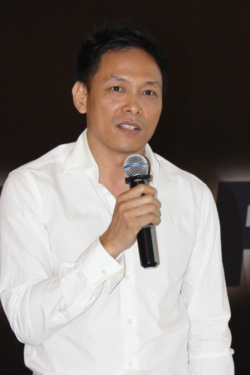 Ngoài ra, đạo diễn phim Chuyện của Pao chia sẻ về việc mất tiền tỷ khiến anh không vui nhưng cũng không quá buồn, xem như mọi thứ đã qua rồi, mất cái này sẽ được cái khác. (Theo Ngôi sao) Ngoài ra, đạo diễn phim Chuyện của Pao chia sẻ về việc mất tiền tỷ khiến anh không vui nhưng cũng không quá buồn, xem như mọi thứ đã qua rồi, mất cái này sẽ được cái khác. (Theo Ngôi sao)