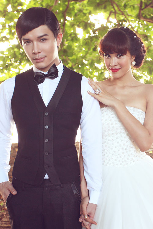 "Bản thân tôi muốn tránh xa những ồn ào, thị phi mà theo tôi là nhảm nhí. Tuy nhiên sau những bài báo trực tiếp đả kích Phương Mai, tôi cảm thấy vô cùng bức xúc. Tôi biết Mai đã rất cố gắng tập luyện trong những tháng ngày qua. Cô ấy tập thể hình 5 tiếng/ngày, điều mà tôi biết chắc chắn không người mẫu nào ở Việt Nam làm được". Natha Lee chia sẻ. (Theo Zing) "Bản thân tôi muốn tránh xa những ồn ào, thị phi mà theo tôi là nhảm nhí. Tuy nhiên sau những bài báo trực tiếp đả kích Phương Mai, tôi cảm thấy vô cùng bức xúc. Tôi biết Mai đã rất cố gắng tập luyện trong những tháng ngày qua. Cô ấy tập thể hình 5 tiếng/ngày, điều mà tôi biết chắc chắn không người mẫu nào ở Việt Nam làm được". Natha Lee chia sẻ. (Theo Zing)