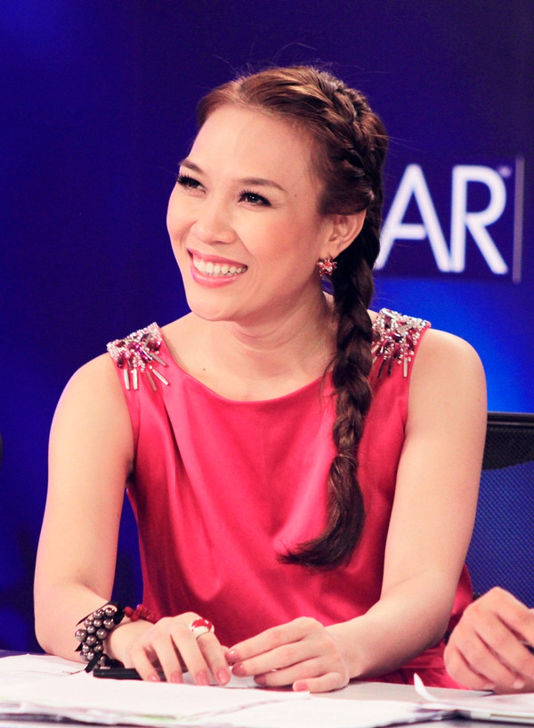 Mỹ Tâm không muốn mọi người so sánh cô và Hồ Ngọc Hà khi cả hai cùng đảm nhận vai trò giám khảo của những cuộc thi âm nhạc lớn vì theo Mỹ Tâm sự so sánh như vậy không giúp nền âm nhạc nước nhà phát triển hơn. (Theo Dân Việt)