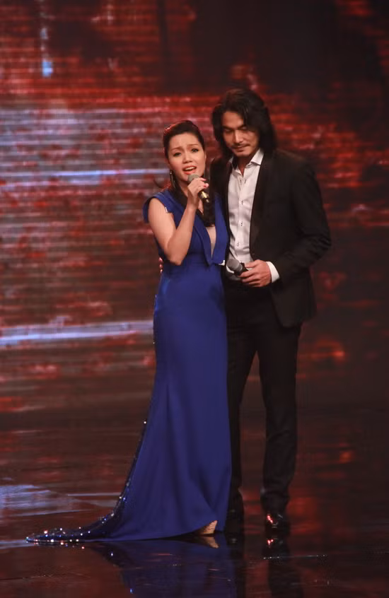 Tối qua, Ngọc Anh và Ngọc Ngoan lại có dịp song cả trở lại đầy ăn ý với ca khúc Mùa thu cho em.