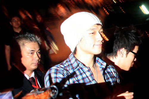 Trở lại Việt Nam 2007, Bi Rain đã mang mini liveshow Rain's coming đến với khán giả Việt cũng tại TP. Hồ Chí Minh. (Ảnh: 24h) Trở lại Việt Nam 2007, Bi Rain đã mang mini liveshow Rain's coming đến với khán giả Việt cũng tại TP. Hồ Chí Minh. (Ảnh: 24h)