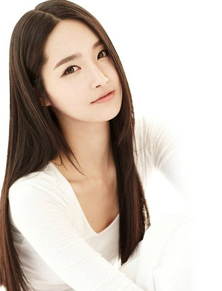 Vẻ đẹp hiện tại của Kim Yu Mi. Vẻ đẹp hiện tại của Kim Yu Mi.