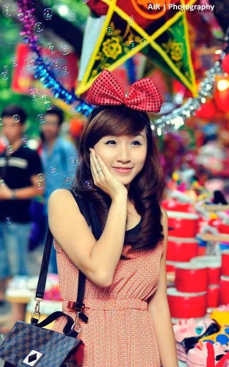 <<NỮ SINH CĐ DU LỊCH HÀ NỘI ĐẸP KHÔNG TỲ VẾT <<VẺ ĐẸP KIÊU SA CỦA HOT GIRL CĐ TRUYỀN HÌNH HÀ NỘI <<Á KHÔI CĐ TRUYỀN HÌNH TRỊNH THU THẢO ĐẸP RẠNG NGỜI ĐÓN TRUNG THU <<NỮ SINH KINH BẮC DỊU DÀNG KHOE SẮC TRONG TÀ ÁO DÀI