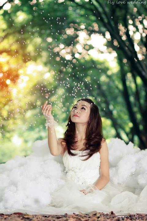 Là một người thân thiện, dễ gần, Vân Anh đang giữ vai trò là Bí thư chi đoàn của khu dân cư. Mỗi dịp hè đến Vân Anh thường dành nhiều thời gian cho các em thiếu nhi sinh hoạt Đoàn và tham gia các cuộc thi do Trung ương Đoàn tổ chức. <<NỮ SINH CĐ DU LỊCH HÀ NỘI ĐẸP KHÔNG TỲ VẾT <<VẺ ĐẸP KIÊU SA CỦA HOT GIRL CĐ TRUYỀN HÌNH HÀ NỘI <<Á KHÔI CĐ TRUYỀN HÌNH TRỊNH THU THẢO ĐẸP RẠNG NGỜI ĐÓN TRUNG THU <<NỮ SINH KINH BẮC DỊU DÀNG KHOE SẮC TRONG TÀ ÁO DÀI Là một người thân thiện, dễ gần, Vân Anh đang giữ vai trò là Bí thư chi đoàn của khu dân cư. Mỗi dịp hè đến Vân Anh thường dành nhiều thời gian cho các em thiếu nhi sinh hoạt Đoàn và tham gia các cuộc thi do Trung ương Đoàn tổ chức. <<NỮ SINH CĐ DU LỊCH HÀ NỘI ĐẸP KHÔNG TỲ VẾT <<VẺ ĐẸP KIÊU SA CỦA HOT GIRL CĐ TRUYỀN HÌNH HÀ NỘI <<Á KHÔI CĐ TRUYỀN HÌNH TRỊNH THU THẢO ĐẸP RẠNG NGỜI ĐÓN TRUNG THU <<NỮ SINH KINH BẮC DỊU DÀNG KHOE SẮC TRONG TÀ ÁO DÀI