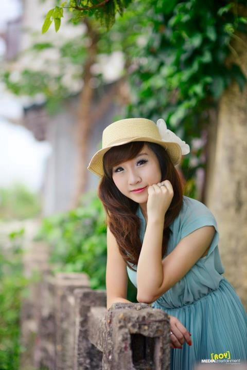 Dương Vân Anh còn được gọi một cái tên khác là Dương Vân Vân sinh năm 1992, hiện là sinh viên Trường CĐ Du lịch Hà Nội. <<NỮ SINH CĐ DU LỊCH HÀ NỘI ĐẸP KHÔNG TỲ VẾT <<VẺ ĐẸP KIÊU SA CỦA HOT GIRL CĐ TRUYỀN HÌNH HÀ NỘI <<Á KHÔI CĐ TRUYỀN HÌNH TRỊNH THU THẢO ĐẸP RẠNG NGỜI ĐÓN TRUNG THU <<NỮ SINH KINH BẮC DỊU DÀNG KHOE SẮC TRONG TÀ ÁO DÀI Dương Vân Anh còn được gọi một cái tên khác là Dương Vân Vân sinh năm 1992, hiện là sinh viên Trường CĐ Du lịch Hà Nội. <<NỮ SINH CĐ DU LỊCH HÀ NỘI ĐẸP KHÔNG TỲ VẾT <<VẺ ĐẸP KIÊU SA CỦA HOT GIRL CĐ TRUYỀN HÌNH HÀ NỘI <<Á KHÔI CĐ TRUYỀN HÌNH TRỊNH THU THẢO ĐẸP RẠNG NGỜI ĐÓN TRUNG THU <<NỮ SINH KINH BẮC DỊU DÀNG KHOE SẮC TRONG TÀ ÁO DÀI