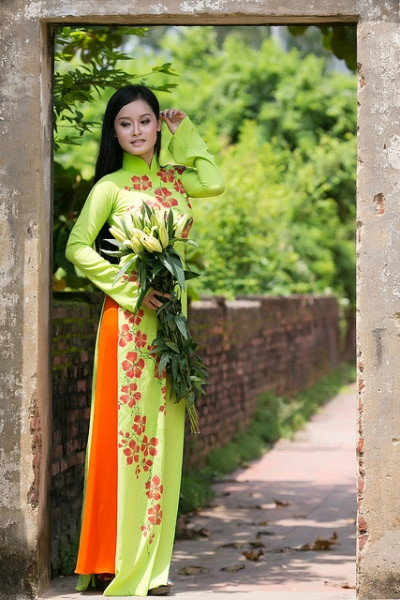 Cảm nhận về bộ ảnh mới của nhiếp ảnh Bigcom, Thùy Dương chia sẻ " Đây là bộ ảnh em rất hài lòng bởi em nhìn thấy được sự yên bình khi chụp tại một làng nghề cổ, trong những ngõ nhỏ mang một nét cổ xưa, trầm mặc, rất sâu sắc..." <<HOT GIRL ĐH PHƯƠNG ĐÔNG RẠNG NGỜI ĐÓN TRUNG THU <<TEEN MODEL AN PHƯƠNG "BIẾN HÓA" VỚI STYLE DỄ THƯƠNG <<VẺ ĐẸP THÁNH THIỆN CỦA NỮ SINH THPT NGUYỄN TẤT THÀNH <<HOT GIRL ĐH CÔNG NGHIỆP HÀ NỘI ĐẸP TINH KHÔI TRONG NẮNG MAI Cảm nhận về bộ ảnh mới của nhiếp ảnh Bigcom, Thùy Dương chia sẻ " Đây là bộ ảnh em rất hài lòng bởi em nhìn thấy được sự yên bình khi chụp tại một làng nghề cổ, trong những ngõ nhỏ mang một nét cổ xưa, trầm mặc, rất sâu sắc..." <<HOT GIRL ĐH PHƯƠNG ĐÔNG RẠNG NGỜI ĐÓN TRUNG THU <<TEEN MODEL AN PHƯƠNG "BIẾN HÓA" VỚI STYLE DỄ THƯƠNG <<VẺ ĐẸP THÁNH THIỆN CỦA NỮ SINH THPT NGUYỄN TẤT THÀNH <<HOT GIRL ĐH CÔNG NGHIỆP HÀ NỘI ĐẸP TINH KHÔI TRONG NẮNG MAI