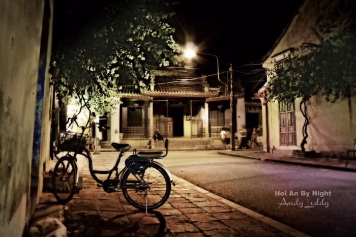 Một góc nhỏ đêm Hội An...