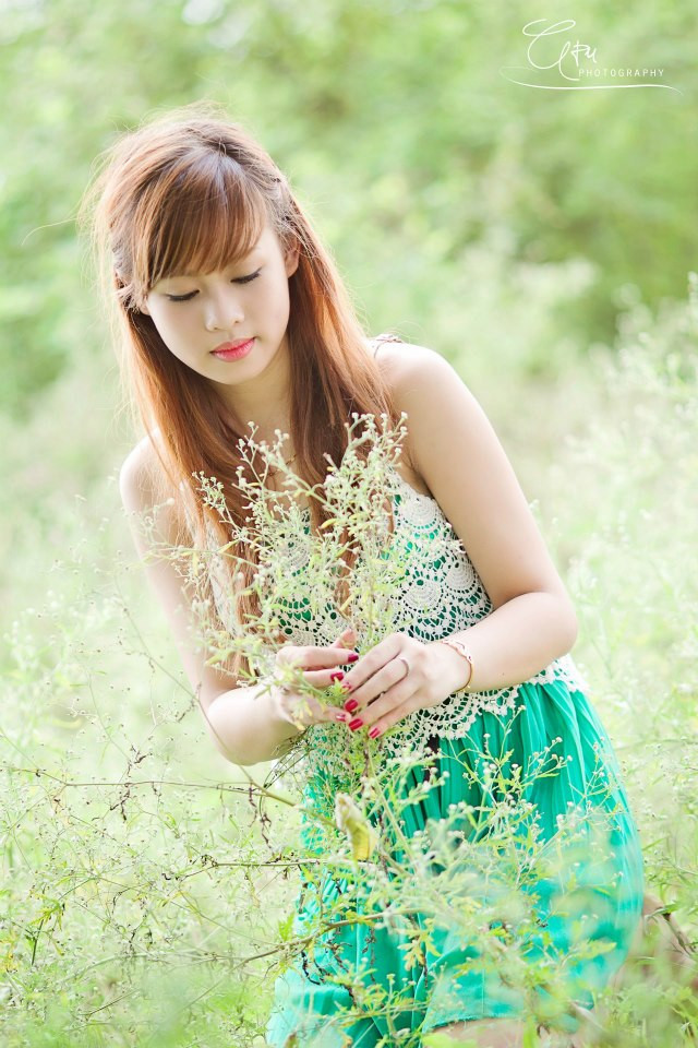 Cẩm Tú thích chụp ảnh, xem phim, dạo phố và shopping, ngoài ra còn rất thích tham gia vào lĩnh vực nghệ thuật. <<NỮ SINH CĐ DU LỊCH ĐẸP DỊU DÀNG TRONG NẮNG THU <<VẺ ĐẸP KIÊU SA CỦA HOT GIRL CĐ TRUYỀN HÌNH HÀ NỘI <<Á KHÔI CĐ TRUYỀN HÌNH TRỊNH THU THẢO ĐẸP RẠNG NGỜI ĐÓN TRUNG THU <<NỮ SINH KINH BẮC DỊU DÀNG KHOE SẮC TRONG TÀ ÁO DÀI Cẩm Tú thích chụp ảnh, xem phim, dạo phố và shopping, ngoài ra còn rất thích tham gia vào lĩnh vực nghệ thuật. <<NỮ SINH CĐ DU LỊCH ĐẸP DỊU DÀNG TRONG NẮNG THU <<VẺ ĐẸP KIÊU SA CỦA HOT GIRL CĐ TRUYỀN HÌNH HÀ NỘI <<Á KHÔI CĐ TRUYỀN HÌNH TRỊNH THU THẢO ĐẸP RẠNG NGỜI ĐÓN TRUNG THU <<NỮ SINH KINH BẮC DỊU DÀNG KHOE SẮC TRONG TÀ ÁO DÀI