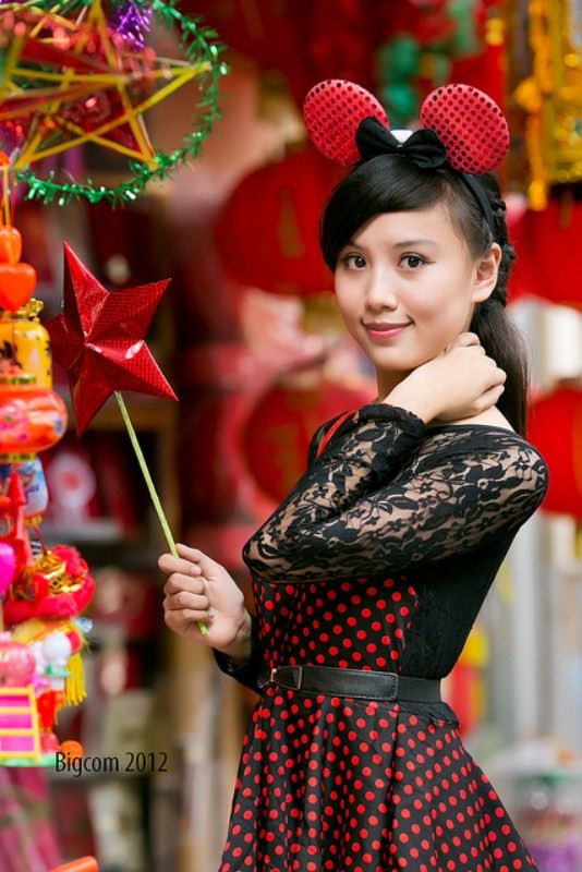 Nguyễn Minh Trang có nick name Trang Linzy (SN 1993) hiện đang là sinh viên năm hai Khoa Kinh tế quản trị kinh doanh - Trường Đại học Phương Đông Hà Nội. <<HOA KHÔI CÁC TRƯỜNG ĐẠI HỌC <<NGÔI SAO HỌC ĐƯỜNG <<VẺ ĐẸP TRONG SÁNG CỦA NỮ SINH ĐH MỸ THUẬT CÔNG NGHIỆP HÀ NỘI <<VẺ ĐẸP THÁNH THIỆN CỦA NỮ SINH THPT NGUYỄN TẤT THÀNH Nguyễn Minh Trang có nick name Trang Linzy (SN 1993) hiện đang là sinh viên năm hai Khoa Kinh tế quản trị kinh doanh - Trường Đại học Phương Đông Hà Nội. <<HOA KHÔI CÁC TRƯỜNG ĐẠI HỌC <<NGÔI SAO HỌC ĐƯỜNG <<VẺ ĐẸP TRONG SÁNG CỦA NỮ SINH ĐH MỸ THUẬT CÔNG NGHIỆP HÀ NỘI <<VẺ ĐẸP THÁNH THIỆN CỦA NỮ SINH THPT NGUYỄN TẤT THÀNH