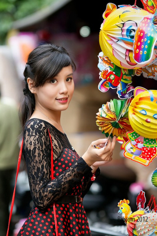 Ước mơ của Trang là sau khi tốt nghiệp sẽ được làm trong ngân hàng và trở thành nữ doanh nhân thành đạt. <<HOA KHÔI CÁC TRƯỜNG ĐẠI HỌC <<NGÔI SAO HỌC ĐƯỜNG <<VẺ ĐẸP TRONG SÁNG CỦA NỮ SINH ĐH MỸ THUẬT CÔNG NGHIỆP HÀ NỘI <<VẺ ĐẸP THÁNH THIỆN CỦA NỮ SINH THPT NGUYỄN TẤT THÀNH Ước mơ của Trang là sau khi tốt nghiệp sẽ được làm trong ngân hàng và trở thành nữ doanh nhân thành đạt. <<HOA KHÔI CÁC TRƯỜNG ĐẠI HỌC <<NGÔI SAO HỌC ĐƯỜNG <<VẺ ĐẸP TRONG SÁNG CỦA NỮ SINH ĐH MỸ THUẬT CÔNG NGHIỆP HÀ NỘI <<VẺ ĐẸP THÁNH THIỆN CỦA NỮ SINH THPT NGUYỄN TẤT THÀNH