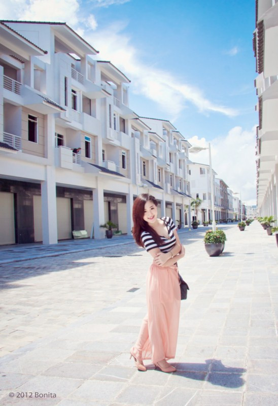 Thanh Tâm rất tích cực tham gia các hoạt động xã hội, đoàn trường và là một tình nguyện viên năng động và nhiệt tình. Hiện tại, ngoài việc học Tâm còn tham gia tình nguyện tại tổ chức phi lợi nhuận BC group và tháng 12 tới sẽ tham gia Đại hội Trung Ương Đoàn lần thứ 10 do nhà trường đề xuất. <<NỮ SINH KINH BẮC DỊU DÀNG KHOE SẮC TRONG TÀ ÁO DÀI <<HOT GIRL ĐH PHƯƠNG ĐÔNG RẠNG NGỜI ĐÓN TRUNG THU <<TEEN MODEL AN PHƯƠNG "BIẾN HÓA" VỚI STYLE DỄ THƯƠNG <<NHỮNG NỮ SINH MẶC ÁO DÀI ĐẸP HƠN CẢ HOA HẬU MAI PHƯƠNG THÚY (P18)