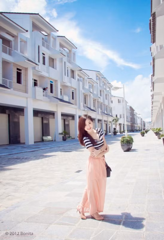 Thanh Tâm rất tích cực tham gia các hoạt động xã hội, đoàn trường và là một tình nguyện viên năng động và nhiệt tình. Hiện tại, ngoài việc học Tâm còn tham gia tình nguyện tại tổ chức phi lợi nhuận BC group và tháng 12 tới sẽ tham gia Đại hội Trung Ương Đoàn lần thứ 10 do nhà trường đề xuất. <<NỮ SINH KINH BẮC DỊU DÀNG KHOE SẮC TRONG TÀ ÁO DÀI <<HOT GIRL ĐH PHƯƠNG ĐÔNG RẠNG NGỜI ĐÓN TRUNG THU <<TEEN MODEL AN PHƯƠNG "BIẾN HÓA" VỚI STYLE DỄ THƯƠNG <<NHỮNG NỮ SINH MẶC ÁO DÀI ĐẸP HƠN CẢ HOA HẬU MAI PHƯƠNG THÚY (P18)