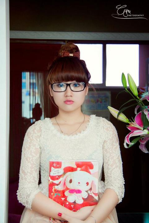 Hiện Kiều My đang tham gia cuộc thi Miss teen, cô chia sẻ: "Em muốn cọ xát để mình thêm tự tin hơn, học hỏi giao lưu với các bạn teen khác và quan trọng hơn là em muốn thể hiện bản thân và chứng tỏ khả năng của mình..." <<NỮ SINH KINH BẮC DỊU DÀNG KHOE SẮC TRONG TÀ ÁO DÀI <<HOT GIRL ĐH PHƯƠNG ĐÔNG RẠNG NGỜI ĐÓN TRUNG THU <<TEEN MODEL AN PHƯƠNG "BIẾN HÓA" VỚI STYLE DỄ THƯƠNG <<NHỮNG NỮ SINH MẶC ÁO DÀI ĐẸP HƠN CẢ HOA HẬU MAI PHƯƠNG THÚY (P18) Hiện Kiều My đang tham gia cuộc thi Miss teen, cô chia sẻ: "Em muốn cọ xát để mình thêm tự tin hơn, học hỏi giao lưu với các bạn teen khác và quan trọng hơn là em muốn thể hiện bản thân và chứng tỏ khả năng của mình..." <<NỮ SINH KINH BẮC DỊU DÀNG KHOE SẮC TRONG TÀ ÁO DÀI <<HOT GIRL ĐH PHƯƠNG ĐÔNG RẠNG NGỜI ĐÓN TRUNG THU <<TEEN MODEL AN PHƯƠNG "BIẾN HÓA" VỚI STYLE DỄ THƯƠNG <<NHỮNG NỮ SINH MẶC ÁO DÀI ĐẸP HƠN CẢ HOA HẬU MAI PHƯƠNG THÚY (P18)