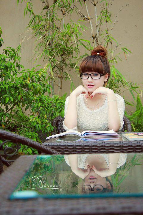 Kiều My từng đạt giải nhất cuộc thi "Hoạ mi vàng 2003" do thành phố Hạ Long tổ chức. Ngoài ra, từ bé My đã là cây văn nghệ nổi bật của trường, lớp, và chính thức theo học nghệ thuật từ năm 6 tuổi. <<NỮ SINH KINH BẮC DỊU DÀNG KHOE SẮC TRONG TÀ ÁO DÀI <<HOT GIRL ĐH PHƯƠNG ĐÔNG RẠNG NGỜI ĐÓN TRUNG THU <<TEEN MODEL AN PHƯƠNG "BIẾN HÓA" VỚI STYLE DỄ THƯƠNG <<NHỮNG NỮ SINH MẶC ÁO DÀI ĐẸP HƠN CẢ HOA HẬU MAI PHƯƠNG THÚY (P18) Kiều My từng đạt giải nhất cuộc thi "Hoạ mi vàng 2003" do thành phố Hạ Long tổ chức. Ngoài ra, từ bé My đã là cây văn nghệ nổi bật của trường, lớp, và chính thức theo học nghệ thuật từ năm 6 tuổi. <<NỮ SINH KINH BẮC DỊU DÀNG KHOE SẮC TRONG TÀ ÁO DÀI <<HOT GIRL ĐH PHƯƠNG ĐÔNG RẠNG NGỜI ĐÓN TRUNG THU <<TEEN MODEL AN PHƯƠNG "BIẾN HÓA" VỚI STYLE DỄ THƯƠNG <<NHỮNG NỮ SINH MẶC ÁO DÀI ĐẸP HƠN CẢ HOA HẬU MAI PHƯƠNG THÚY (P18)