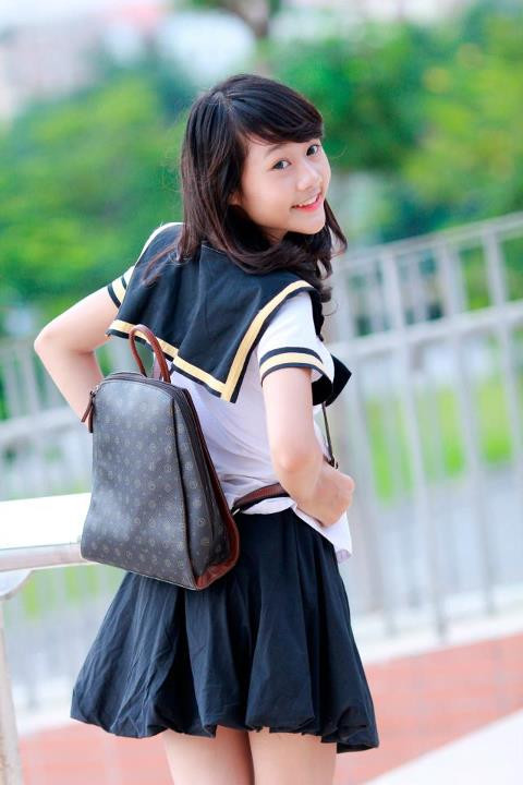 Vũ Hà An Phương sinh năm 1997, cô bé xinh xắn này hiện là học sinh lớp 10 Trường THPT Trần Hưng Đạo - Hà Nội. <<HOT GIRL ĐH PHƯƠNG ĐÔNG RẠNG NGỜI ĐÓN TRUNG THU <<VẺ ĐẸP TRONG SÁNG CỦA NỮ SINH ĐH MỸ THUẬT CÔNG NGHIỆP HÀ NỘI <<VẺ ĐẸP THÁNH THIỆN CỦA NỮ SINH THPT NGUYỄN TẤT THÀNH <<HOT GIRL ĐH CÔNG NGHIỆP HÀ NỘI ĐẸP TINH KHÔI TRONG NẮNG MAI Vũ Hà An Phương sinh năm 1997, cô bé xinh xắn này hiện là học sinh lớp 10 Trường THPT Trần Hưng Đạo - Hà Nội. <<HOT GIRL ĐH PHƯƠNG ĐÔNG RẠNG NGỜI ĐÓN TRUNG THU <<VẺ ĐẸP TRONG SÁNG CỦA NỮ SINH ĐH MỸ THUẬT CÔNG NGHIỆP HÀ NỘI <<VẺ ĐẸP THÁNH THIỆN CỦA NỮ SINH THPT NGUYỄN TẤT THÀNH <<HOT GIRL ĐH CÔNG NGHIỆP HÀ NỘI ĐẸP TINH KHÔI TRONG NẮNG MAI