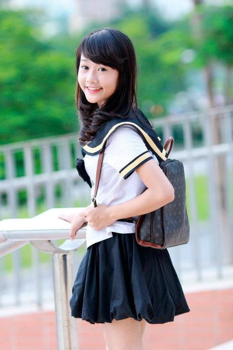 Sở hữu gương mặt đáng yêu, hồn nhiên cùng nụ cười tươi sáng như thiên thần, An Phương được mời chụp mẫu cho báo Thiếu niên tiền phong, sao mai... và nhiều shop thời trang nổi tiếng Hà thành như Valen shop, Little Corner... <<HOT GIRL ĐH PHƯƠNG ĐÔNG RẠNG NGỜI ĐÓN TRUNG THU <<VẺ ĐẸP TRONG SÁNG CỦA NỮ SINH ĐH MỸ THUẬT CÔNG NGHIỆP HÀ NỘI <<VẺ ĐẸP THÁNH THIỆN CỦA NỮ SINH THPT NGUYỄN TẤT THÀNH <<HOT GIRL ĐH CÔNG NGHIỆP HÀ NỘI ĐẸP TINH KHÔI TRONG NẮNG MAI Sở hữu gương mặt đáng yêu, hồn nhiên cùng nụ cười tươi sáng như thiên thần, An Phương được mời chụp mẫu cho báo Thiếu niên tiền phong, sao mai... và nhiều shop thời trang nổi tiếng Hà thành như Valen shop, Little Corner... <<HOT GIRL ĐH PHƯƠNG ĐÔNG RẠNG NGỜI ĐÓN TRUNG THU <<VẺ ĐẸP TRONG SÁNG CỦA NỮ SINH ĐH MỸ THUẬT CÔNG NGHIỆP HÀ NỘI <<VẺ ĐẸP THÁNH THIỆN CỦA NỮ SINH THPT NGUYỄN TẤT THÀNH <<HOT GIRL ĐH CÔNG NGHIỆP HÀ NỘI ĐẸP TINH KHÔI TRONG NẮNG MAI