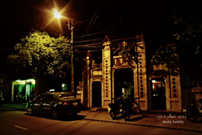 Ngôi đền vắng... Ngôi đền vắng...