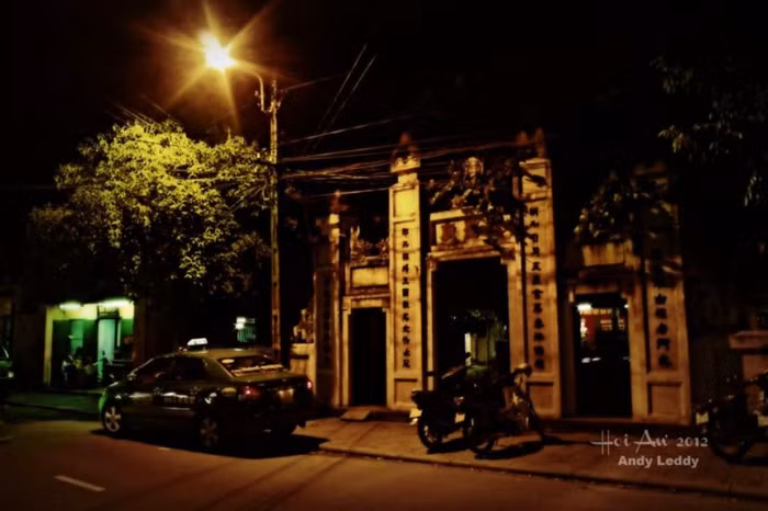 Ngôi đền vắng...