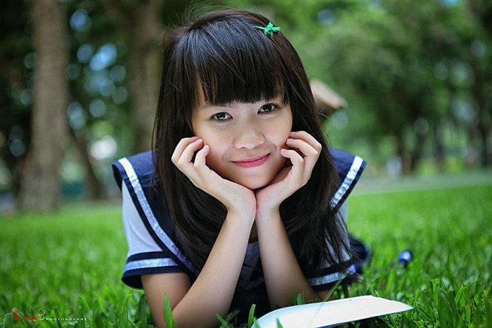 Hương Giang có năng khiếu văn nghệ từ nhỏ, từng đại diện cho trường đi thi múa hát, kể chuyện, cô từng đoạt giải 3 liên hoan văn nghệ của trường THPT Marie Cuire ( trường cũ). <<HOA KHÔI CÁC TRƯỜNG ĐẠI HỌC <<NGÔI SAO HỌC ĐƯỜNG <<VẺ ĐẸP TRONG SÁNG CỦA NỮ SINH ĐH MỸ THUẬT CÔNG NGHIỆP HÀ NỘI <<Á KHÔI ĐH LAO ĐỘNG XÃ HỘI ĐẸP LONG LANH TRÊN ĐỒNG HOA CẢI Hương Giang có năng khiếu văn nghệ từ nhỏ, từng đại diện cho trường đi thi múa hát, kể chuyện, cô từng đoạt giải 3 liên hoan văn nghệ của trường THPT Marie Cuire ( trường cũ). <<HOA KHÔI CÁC TRƯỜNG ĐẠI HỌC <<NGÔI SAO HỌC ĐƯỜNG <<VẺ ĐẸP TRONG SÁNG CỦA NỮ SINH ĐH MỸ THUẬT CÔNG NGHIỆP HÀ NỘI <<Á KHÔI ĐH LAO ĐỘNG XÃ HỘI ĐẸP LONG LANH TRÊN ĐỒNG HOA CẢI