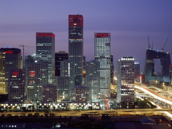 3. Trung Quốc GDP: 11,3 nghìn tỷ USD (đứng thứ 2 trong số 225 quốc gia) GDP bình quân đầu người: 8.400 USD (đứng thứ 119 trong số 226 quốc gia) Lao động toàn thời gian chiếm: 30% - 39% Tỷ lệ thất nghiệp của Trung Quốc là dưới 5%, chỉ có 30% đến 39% lực lượng lao động đang làm việc toàn thời gian. Đây có thể là kết quả của một tỷ lệ lớn lao động tự cung tự cấp và một số lượng lớn người có công ăn việc làm trong khu vực công. 3. Trung Quốc GDP: 11,3 nghìn tỷ USD (đứng thứ 2 trong số 225 quốc gia) GDP bình quân đầu người: 8.400 USD (đứng thứ 119 trong số 226 quốc gia) Lao động toàn thời gian chiếm: 30% - 39% Tỷ lệ thất nghiệp của Trung Quốc là dưới 5%, chỉ có 30% đến 39% lực lượng lao động đang làm việc toàn thời gian. Đây có thể là kết quả của một tỷ lệ lớn lao động tự cung tự cấp và một số lượng lớn người có công ăn việc làm trong khu vực công.