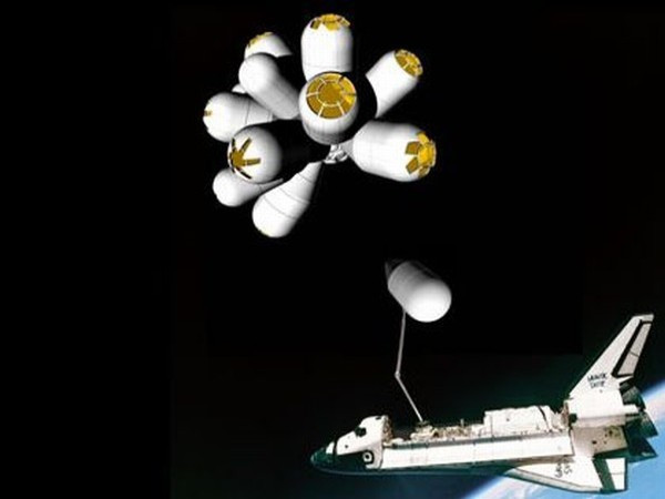 3. Khách sạn không gian Galactic Suite Cách trái đất khoảng 300 dặm, Galactic Suite là sự bổ sung mới nhất cho ngành du lịch không gian. Cho đến nay, tổng tài trợ để xây dựng khách sạn đã lên tới 3 tỷ USD. Theo thiết kế, Galactic Suite sẽ cho phép các khách hàng tận hưởng một trải nghiệm mới lạ chưa từng có. Theo đó, mỗi khách hàng sẽ phải trả 4 triệu USD cho một kỳ nghỉ kéo dài 3 đêm trên quỹ đạo Trái đất. Ngoài ra, các vị khách đặc biệt này cũng sẽ được trải qua một chương trình đào tạo trong một khách sạn sang trọng tại vùng biển Caribbean. 3. Khách sạn không gian Galactic Suite Cách trái đất khoảng 300 dặm, Galactic Suite là sự bổ sung mới nhất cho ngành du lịch không gian. Cho đến nay, tổng tài trợ để xây dựng khách sạn đã lên tới 3 tỷ USD. Theo thiết kế, Galactic Suite sẽ cho phép các khách hàng tận hưởng một trải nghiệm mới lạ chưa từng có. Theo đó, mỗi khách hàng sẽ phải trả 4 triệu USD cho một kỳ nghỉ kéo dài 3 đêm trên quỹ đạo Trái đất. Ngoài ra, các vị khách đặc biệt này cũng sẽ được trải qua một chương trình đào tạo trong một khách sạn sang trọng tại vùng biển Caribbean.