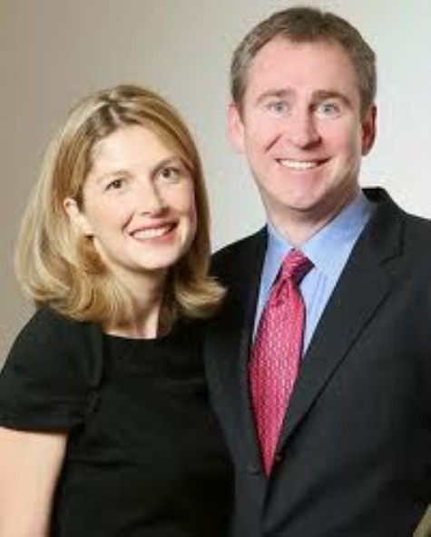 14. Anne Dias Griffin Anne Dias Griffin, phu nhân của tỷ phú Kenneth Griffin luôn là người song hành và hỗ trợ đắc lực cho chồng trong công việc điều hành Tập đoàn đầu cơ Citadel Investments. Anne có một tấm bằng Thạc sỹ Quản trị Kinh doanh của Đại học Harvard và cũng chính là người thành lập ra quỹ Aragon Global với số vốn lên tới 160 triệu USD. 14. Anne Dias Griffin Anne Dias Griffin, phu nhân của tỷ phú Kenneth Griffin luôn là người song hành và hỗ trợ đắc lực cho chồng trong công việc điều hành Tập đoàn đầu cơ Citadel Investments. Anne có một tấm bằng Thạc sỹ Quản trị Kinh doanh của Đại học Harvard và cũng chính là người thành lập ra quỹ Aragon Global với số vốn lên tới 160 triệu USD.